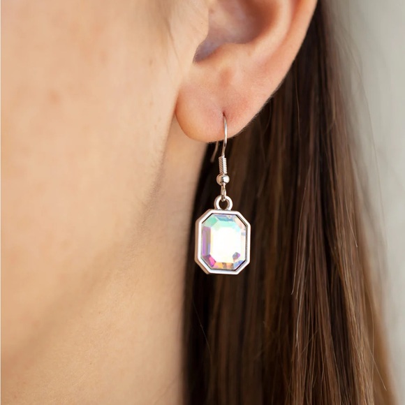 ❤️‍🔥5/$25❤️‍🔥 Million Dollar Moment Multi Necklace - Picture 4 of 5